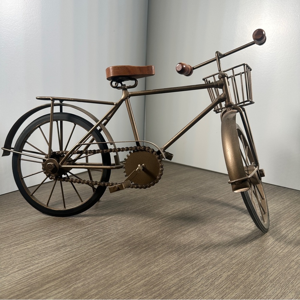 Small Bicycle Shelf Art